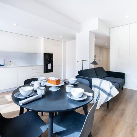 Lusiadas 53 2ºd - Beautiful Two-Bedroom Apartment Lisboa Kültér fotó