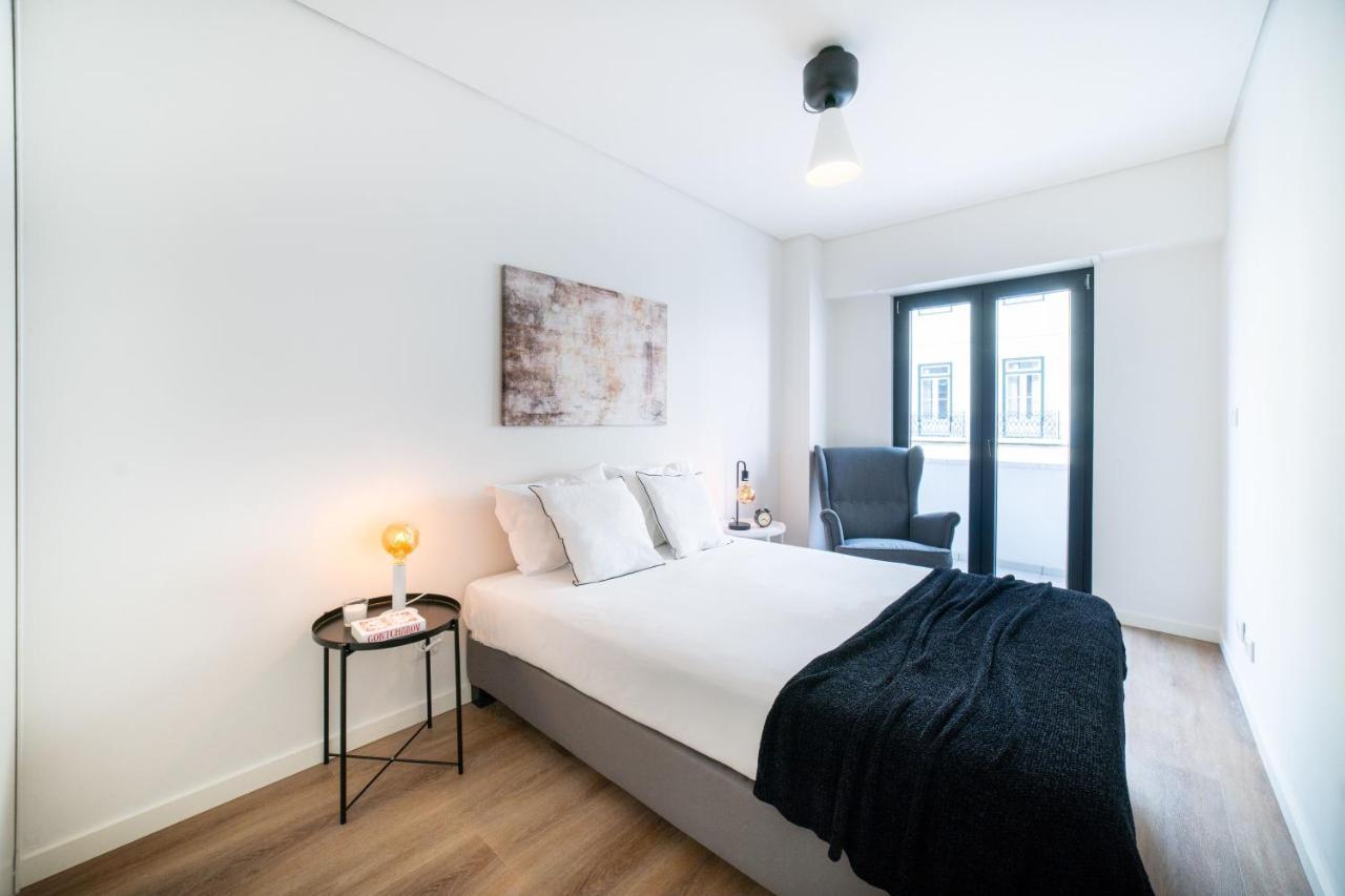 Lusiadas 53 2ºd - Beautiful Two-Bedroom Apartment Lisboa Kültér fotó