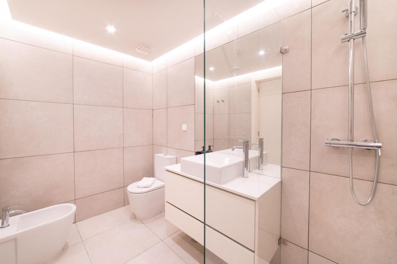 Lusiadas 53 2ºd - Beautiful Two-Bedroom Apartment Lisboa Kültér fotó